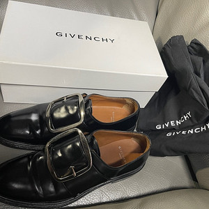 [정품] 지방시 GIVENCHY 더비 버클 슈즈. 남성 블랙 구두 EU42 / 270 사이즈