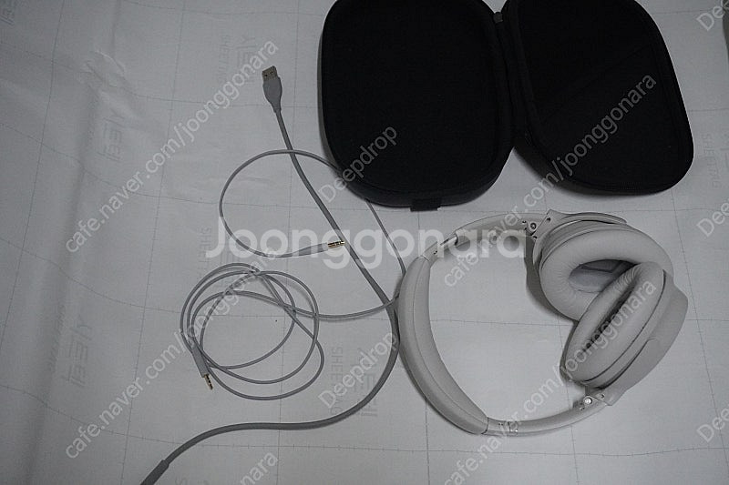 Bose QC45 화이트 스모크 판매합니다--3