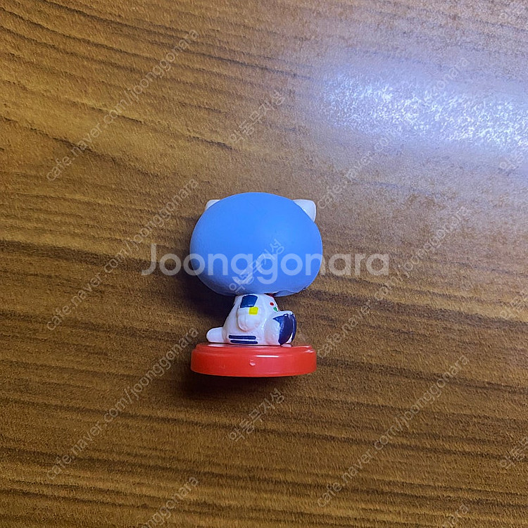 에반게리온 레이 헬로키티 초코에그 고전 피규어 콜라보--1