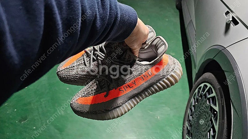 아디다스 이지부스트 350 V2 벨루가 리플렉티브 27...--1