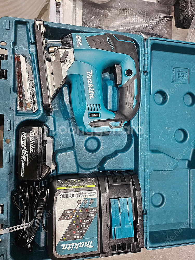 마끼다 무선 직쏘 (JV142D)--0