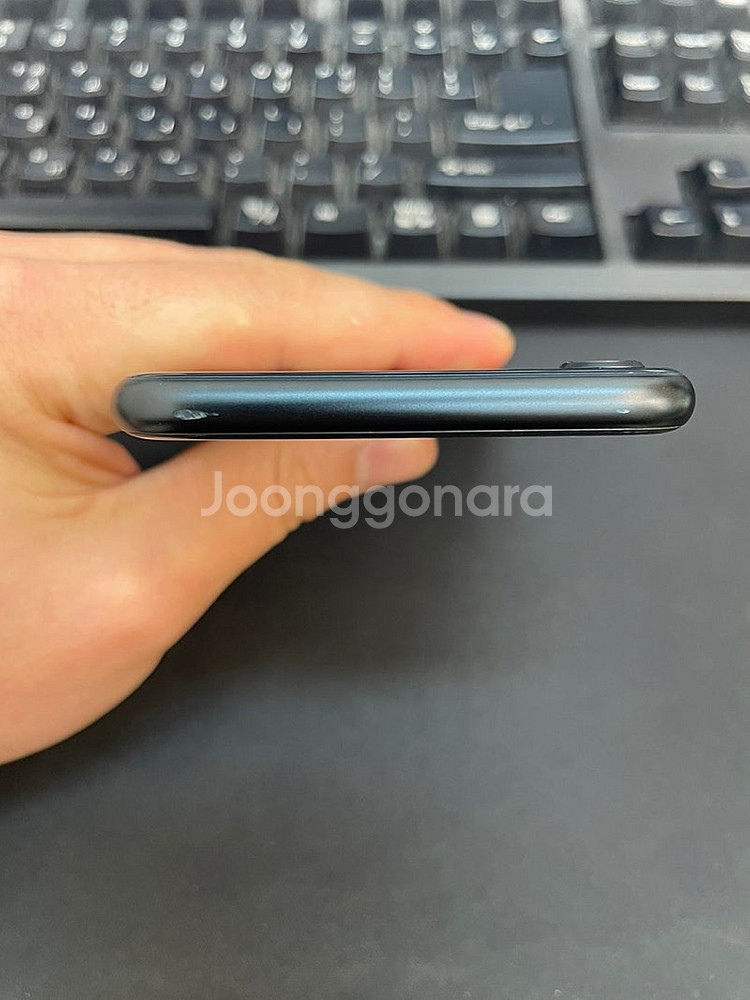 아이폰SE3 블랙 256GB 가성비좋은 중고21만팝니다...--3
