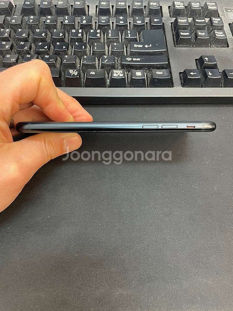 아이폰SE3 블랙 256GB 가성비좋은 중고21만팝니다...--6