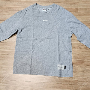 필라(FILA) 티셔츠 3종 & 트레이닝 바지 1종 팝니다. (Size 155) / 4만원(택포)