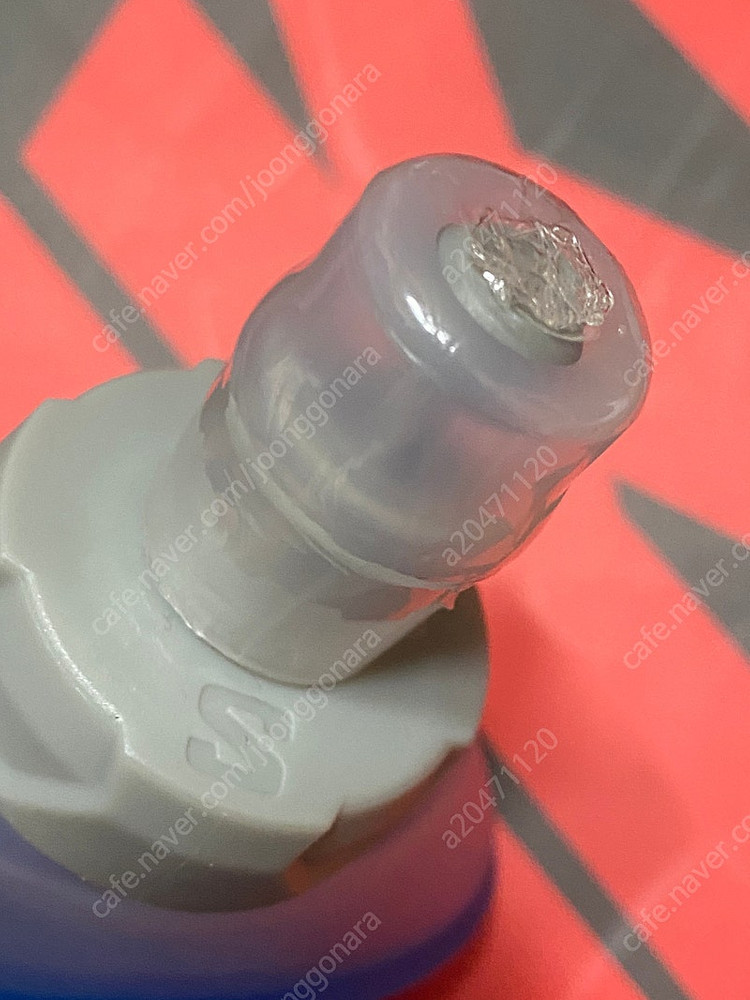 살로몬 소프트 플라스크 500ml 팝니다--1