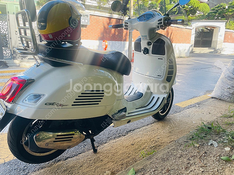 2021년식 베스파 GTS125 ABS 화이트--3