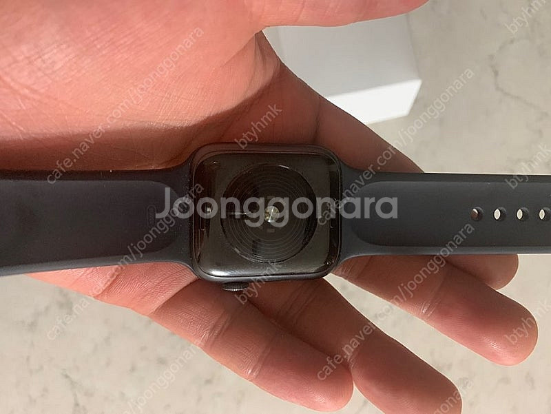 애플워치 SE 44mm 블루투스 팝니다--2