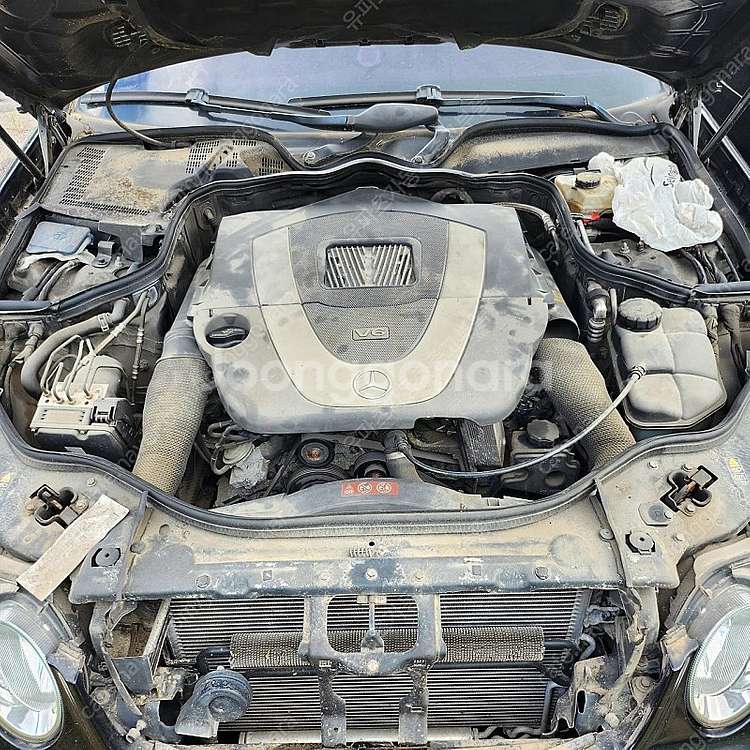 벤츠 W211 E280 후기형 부품 각개합니다--3