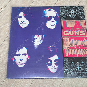 LA Guns - Hollywood Vampire LP