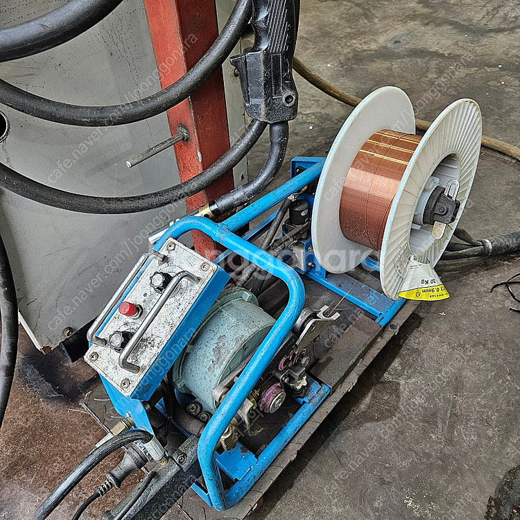 [판매]중고 효성 인버터CO2용접기 350A(UR351...--5