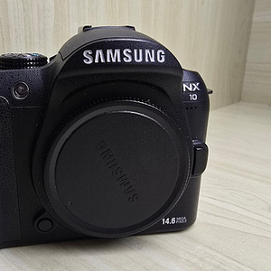 삼성nx10 신동급카메라본체 7만원