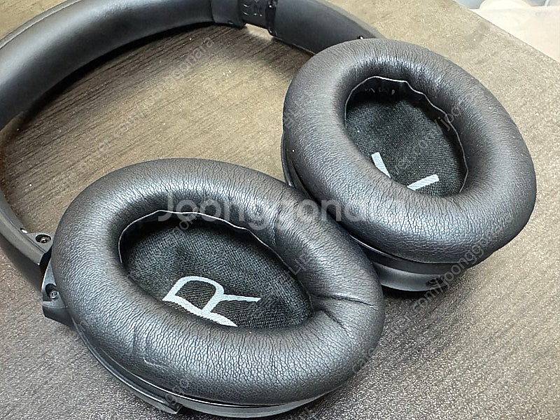 BOSS 보스 QC45 블랙 급처로 싸게 판매합니다!--3