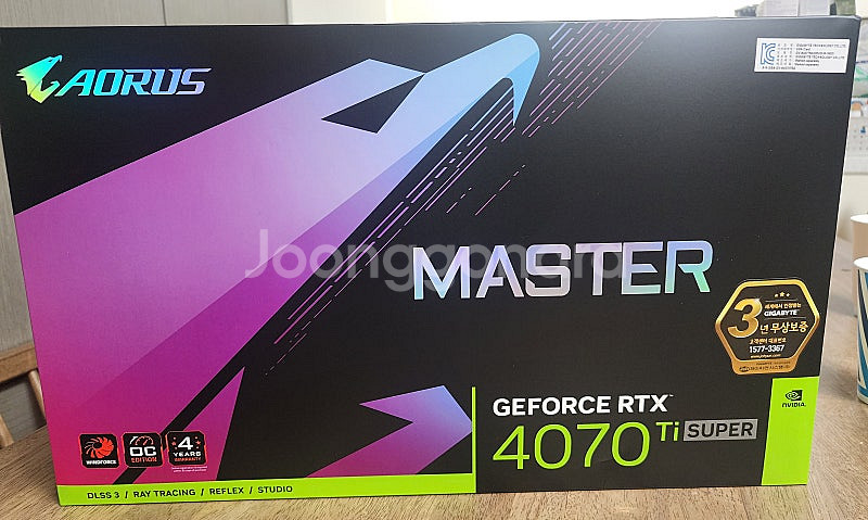 기가바이트 4070ti super 그래픽카드--1