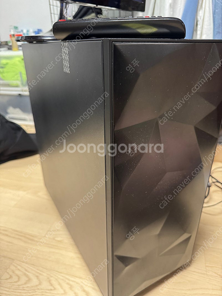 Rtx2060 라이젠 2600 본체 및 tv겸용 모니터...--0