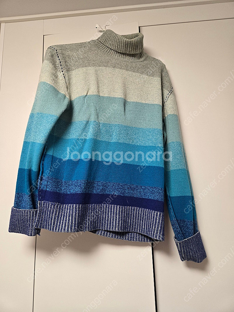인터메조 겨울 목폴라티셔츠 푸른색 계열 105 판매합니...--0