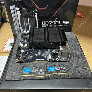 미니스포럼bd790i se + ddr5 32g 팝니다