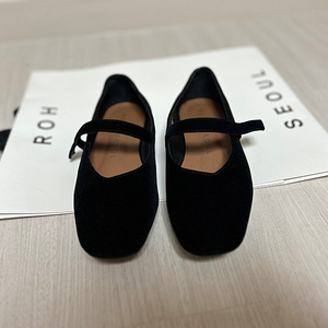 로서울 메리제인 블랙 Rowie mary jane shose velvet black