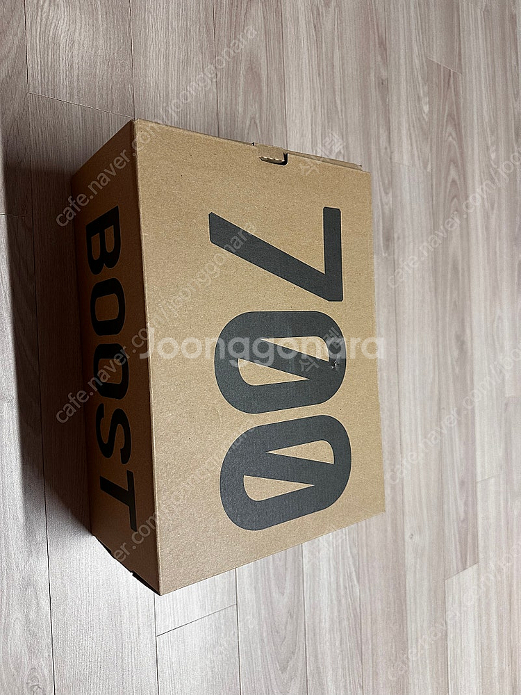 이지부스트 700 솔트 새제품 260--0