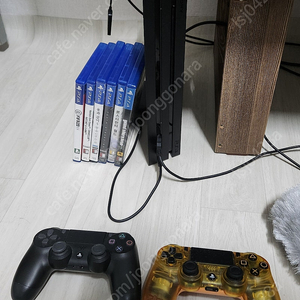 Ps4 pro 팝니다