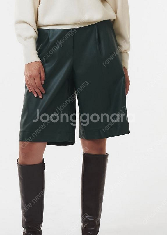 라온컴퍼니 레더 버뮤다 팬츠 카키 컬러 라지사이즈--1