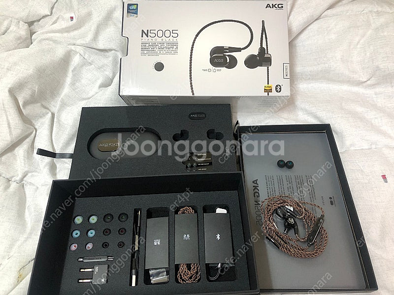 오공이 akg n5005 팝니다--0