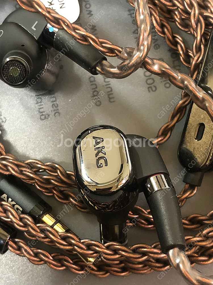 오공이 akg n5005 팝니다--1