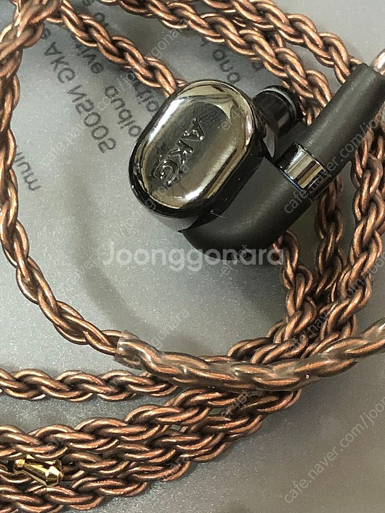 오공이 akg n5005 팝니다--2