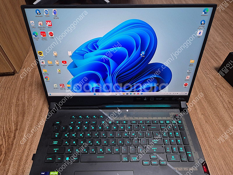 Asus ROG SCAR 17 G733ZM-LL053 ...--0