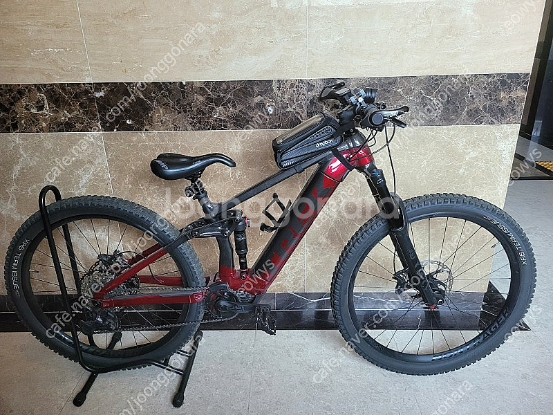 트렉 E-MTB 레일 7 SLX/XT 전기자전거 팝니다...--5