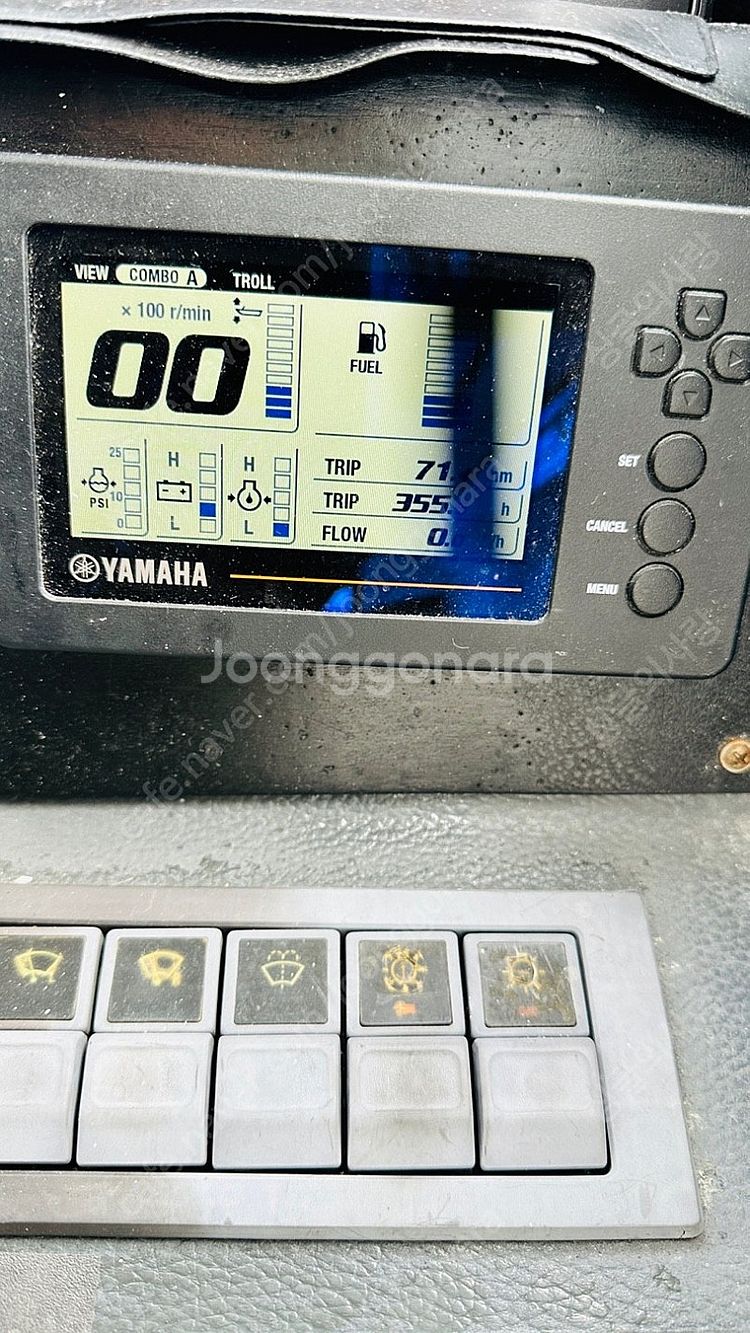 야마하UF27 야마하300마력 보트 팝니다--8
