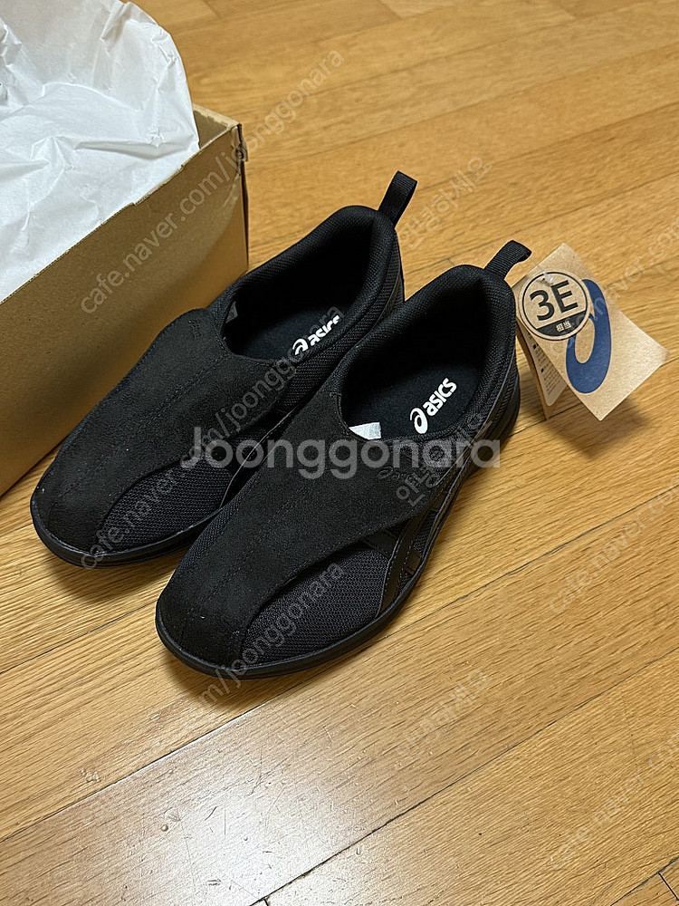 (새상품) 아식스 라이프워커 235--1