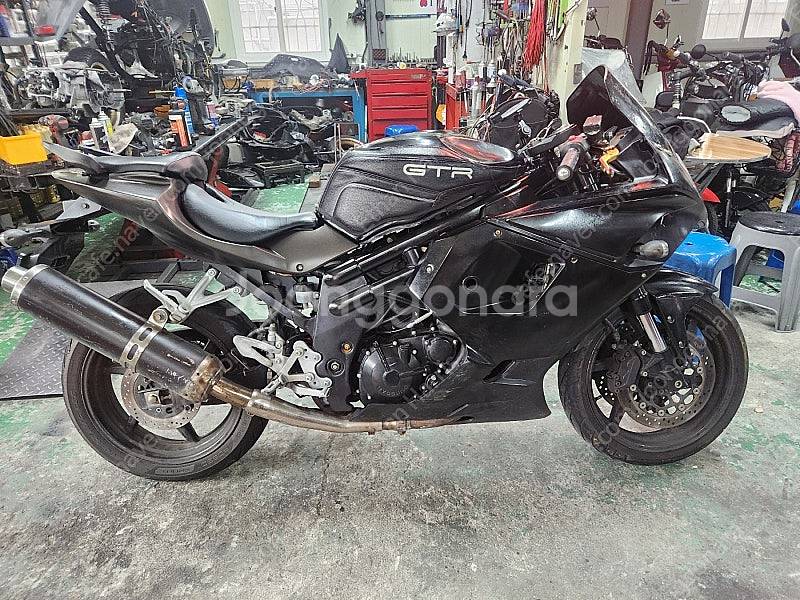 코멧 650 rc--0