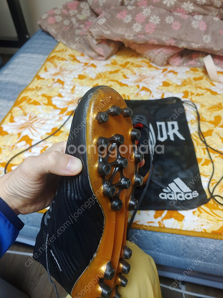 프레데터 18.1 ag 260 축구화 판매--6