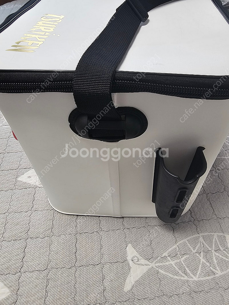 쯔리겐 라이브웰 한정판 키퍼바칸 45리터 팝니다.--6