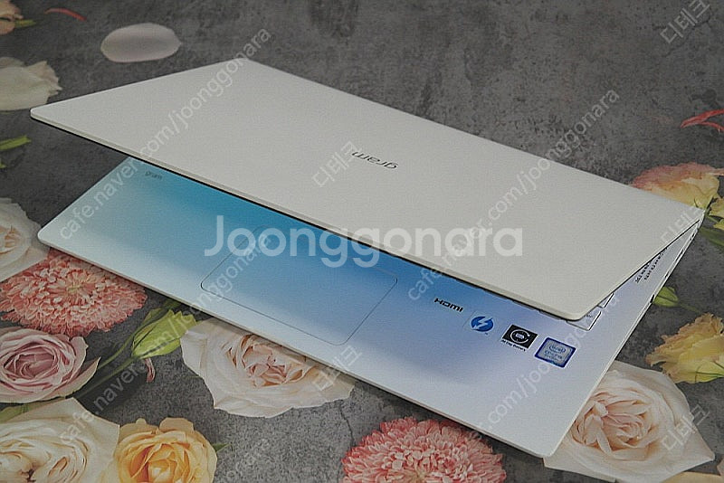 LG전자 울트라그램 15Z990-VP50ML팝니다.--4
