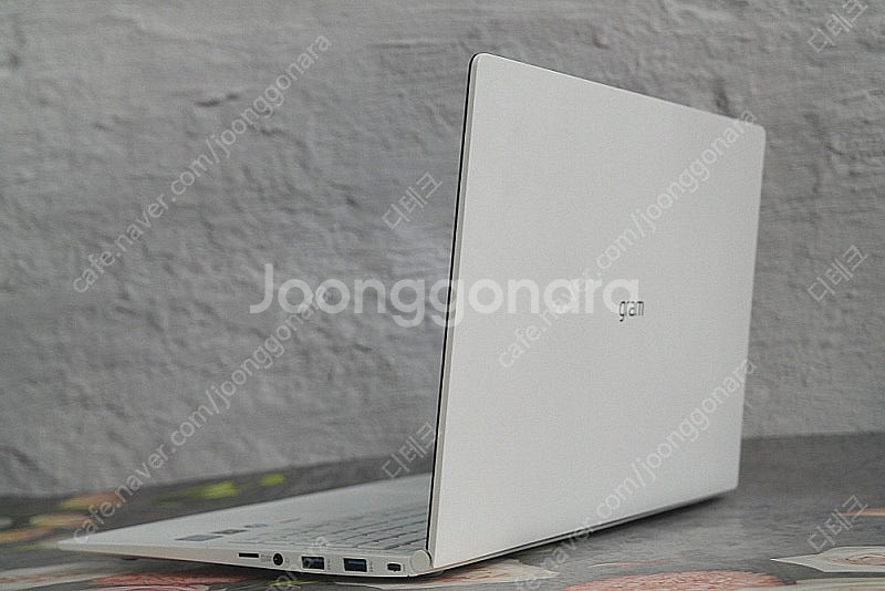 LG전자 울트라그램 15Z990-VP50ML팝니다.--5