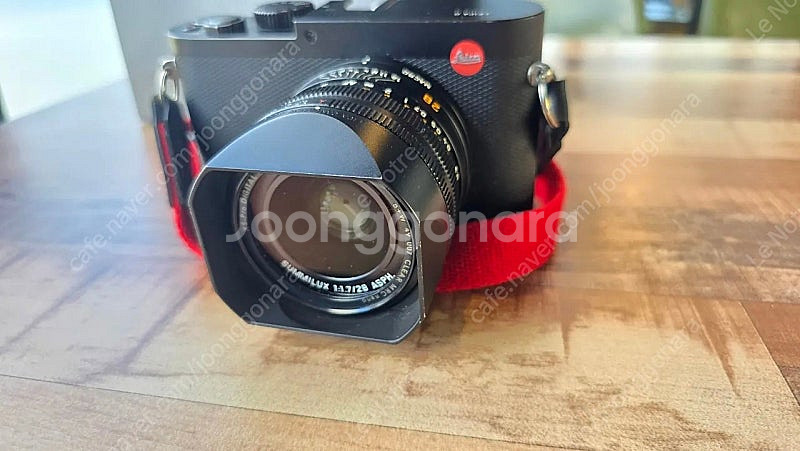 라이카 Q 블랙 + 128gb 팝니다--7