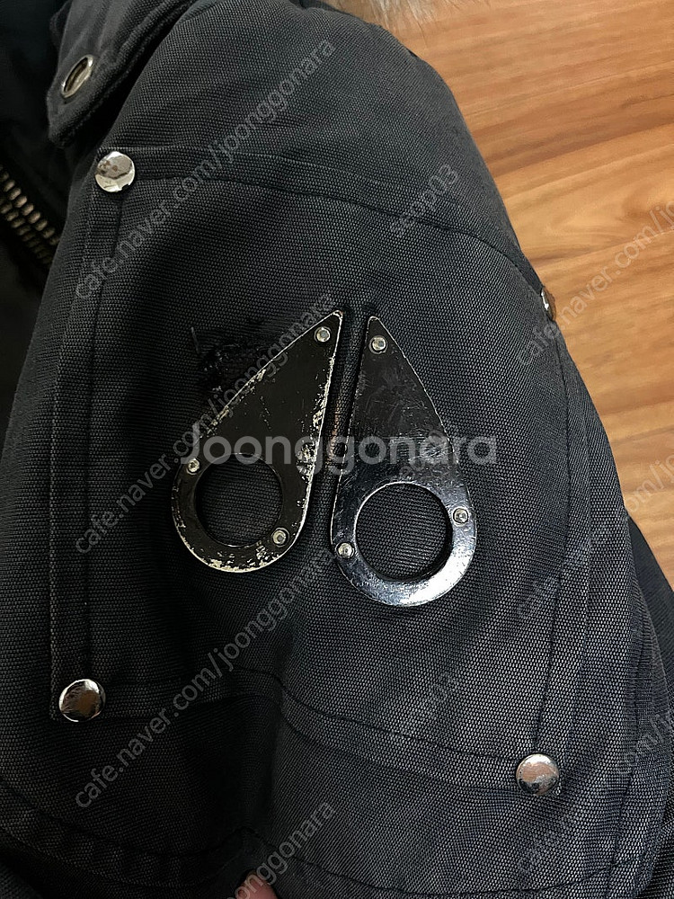 무스너클 발리스틱 패딩 팝니다--6