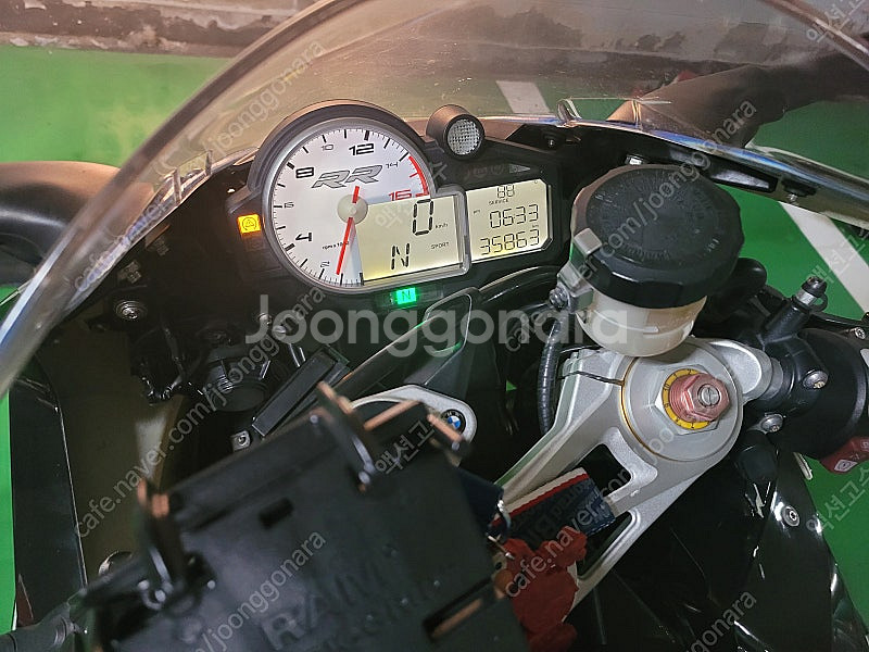 13년식 BMW S1000rr MP4 판매합니다--7