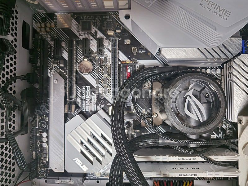 반본체 라이젠5600 x570아수스 프라임 32g발라스...--2