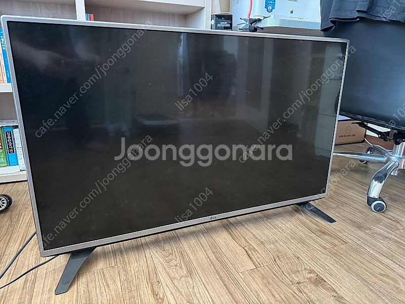 LG TV 43인치 팝니다.--0
