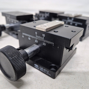 LS-612 STAGE LINEAR POSITIONER