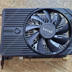 zotac 1050 2gb 그래픽카드 팝니다.