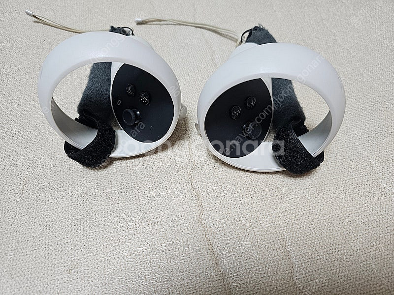 오큘러스 퀘스트 2 256g 팝니다--8