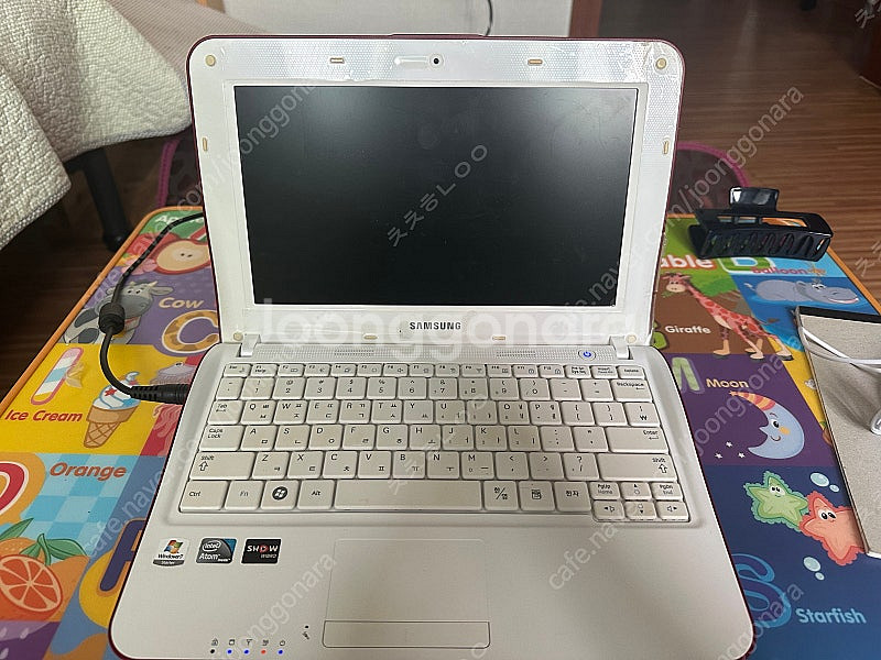 삼성 노트북 SENS NF 110 핑크색상 판매합니다--0