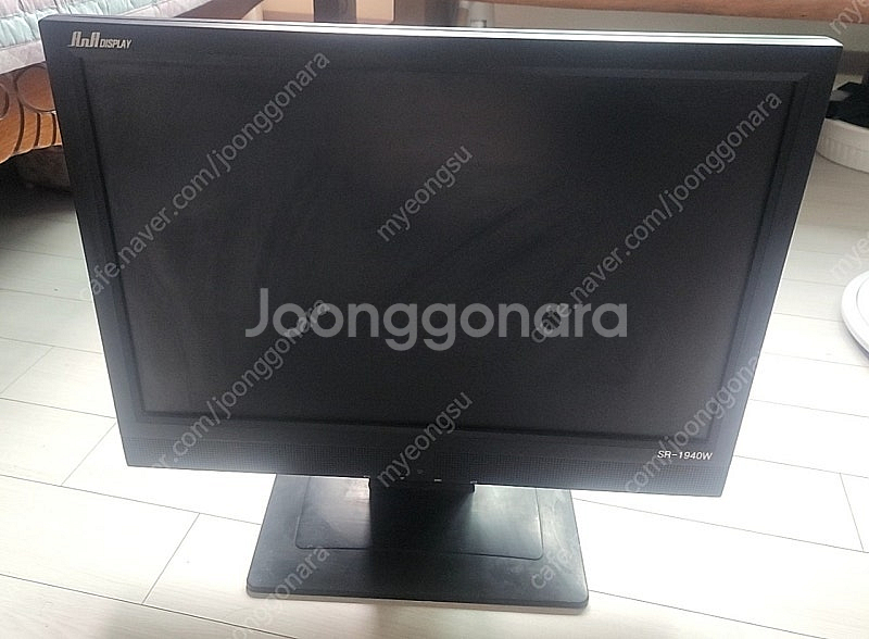 ana sr-1940w 19인치 모니터 팝니다.--0