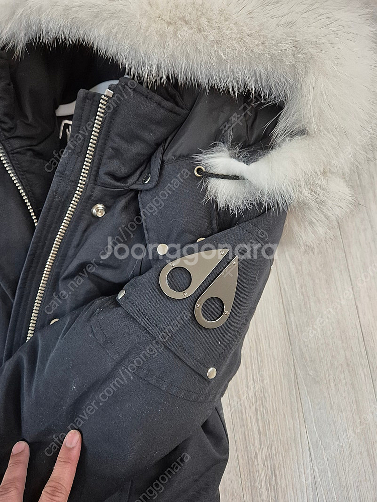 무스너클(2회착용) 몽클레어(1회착용) 구찌백 판매합니...--8