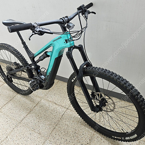 E-MTB 캐논데일 모테라 네오3 M사이즈 카본