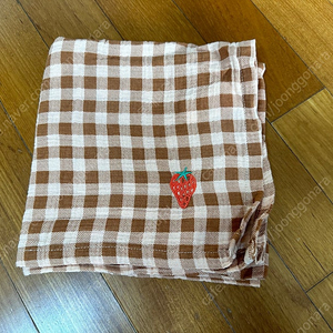 보보쇼즈 딸기 블랭킷 브라운