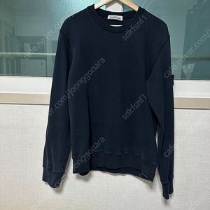 스톤아일랜드 맨투맨 네이비 size L